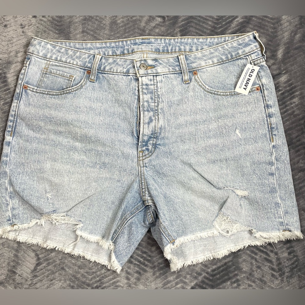 NWT Old Navy High Rise OG Straight Secret Smooth Light Wash Jean Shorts